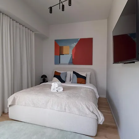 Bob W Apartment