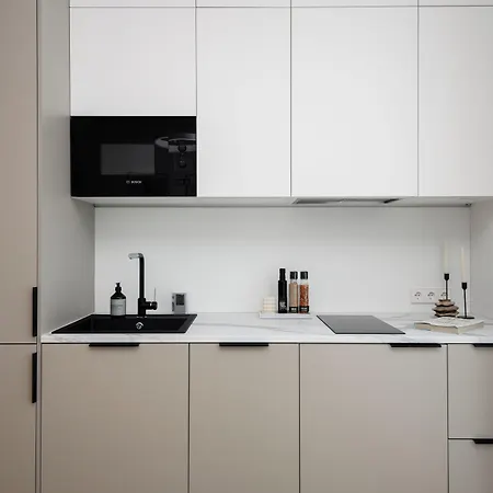 Bob W Apartament Parnawa